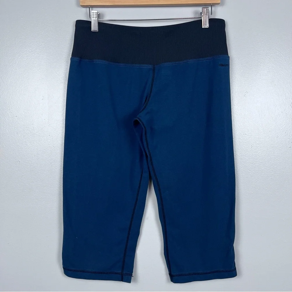 Nike Women's Fit-Dri Blue Capri Elastic Waist Leggings 337859 Size M; Activewear